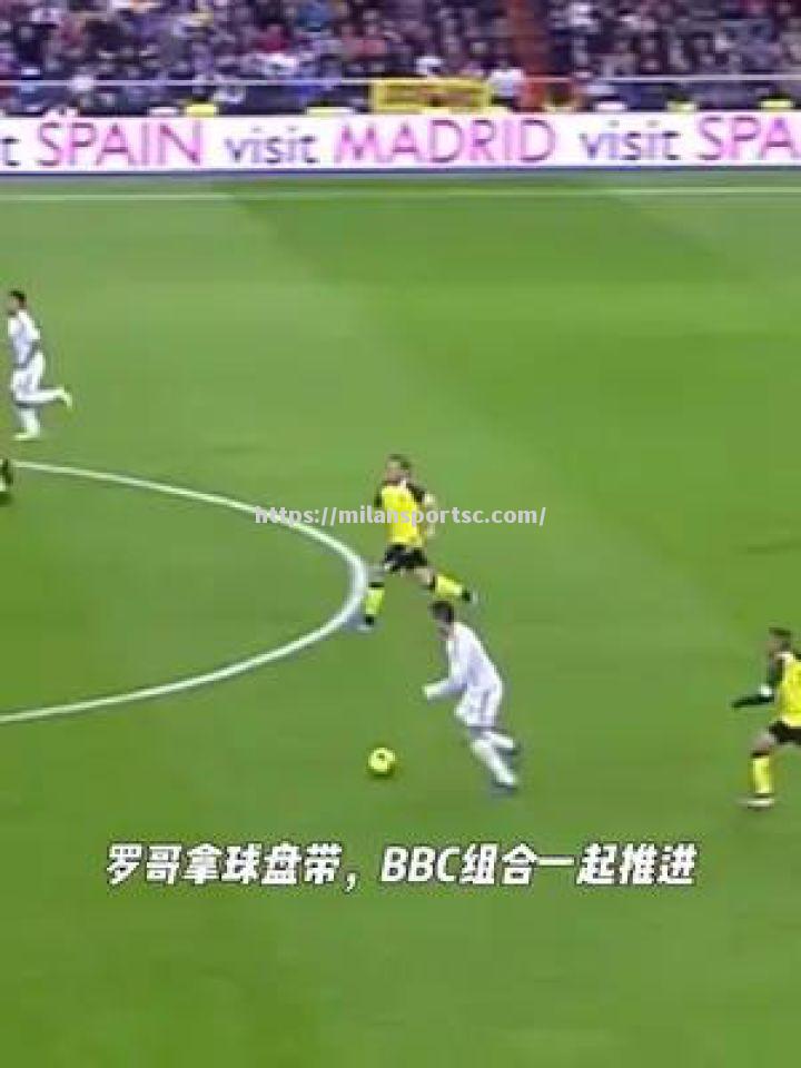 皇马主场大胜，C罗连场破门